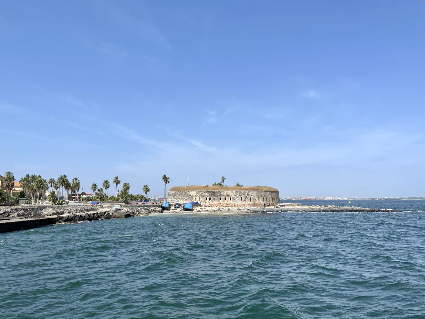 Dakar — Voyages initiatiques et lieux de mémoire